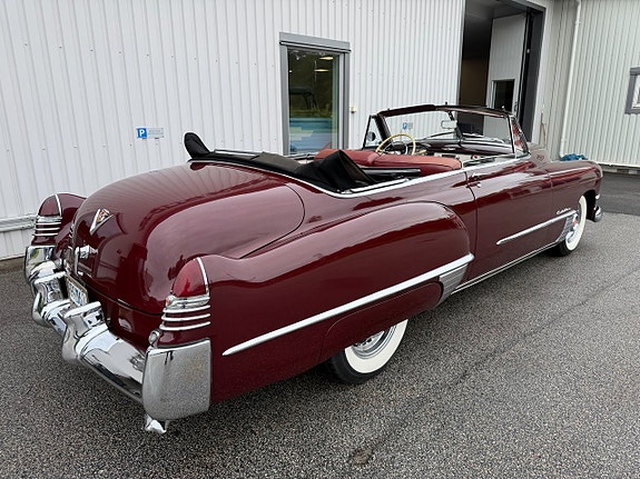 Cadillac Series 62 8 of 14