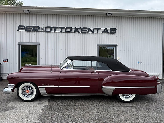 Cadillac Series 62 2 of 14
