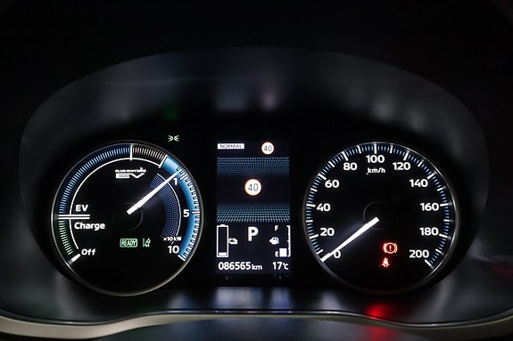Mitsubishi Eclipse Cross 16 of 22