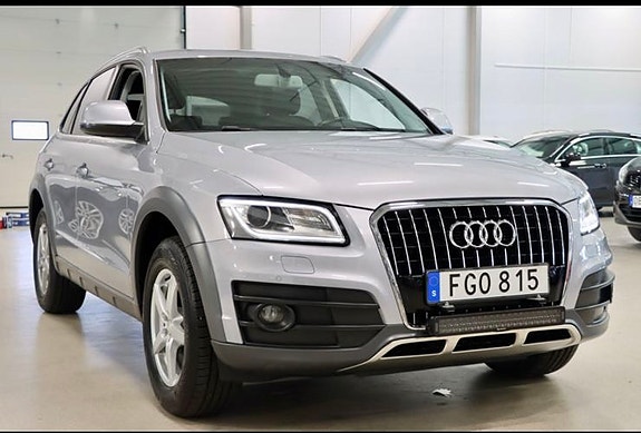 Audi Q5 2 of 5