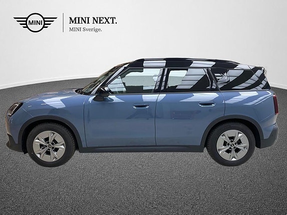 MINI Countryman SE 2 of 15