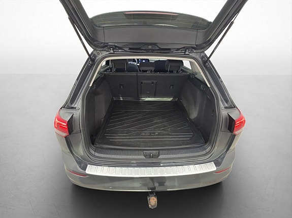 Volkswagen Golf VIII 9 of 27