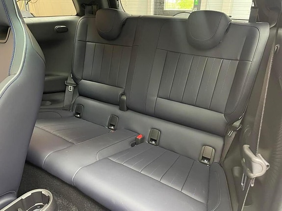 MINI Cooper SE 9 of 15