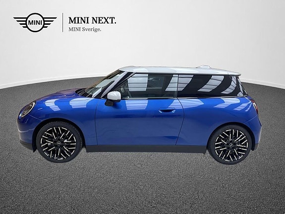 MINI Cooper SE 2 of 15