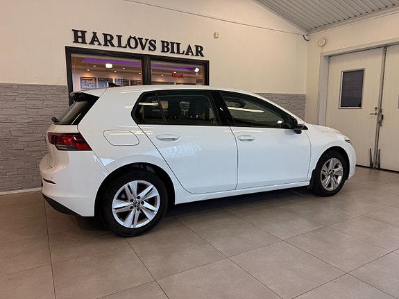 Volkswagen Golf VIII 6 of 19