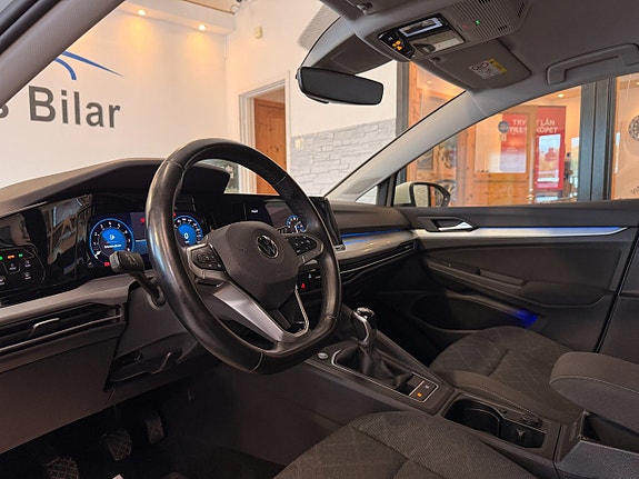 Volkswagen Golf VIII 12 of 19