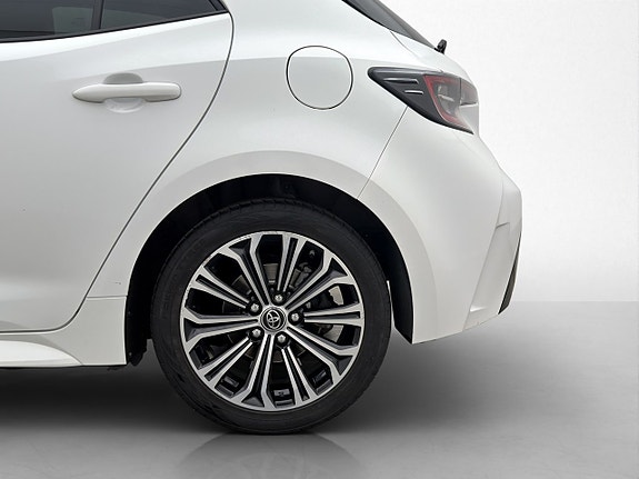 Toyota Corolla 26 of 28