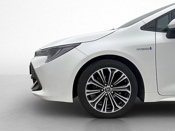 Toyota Corolla 25 of 28