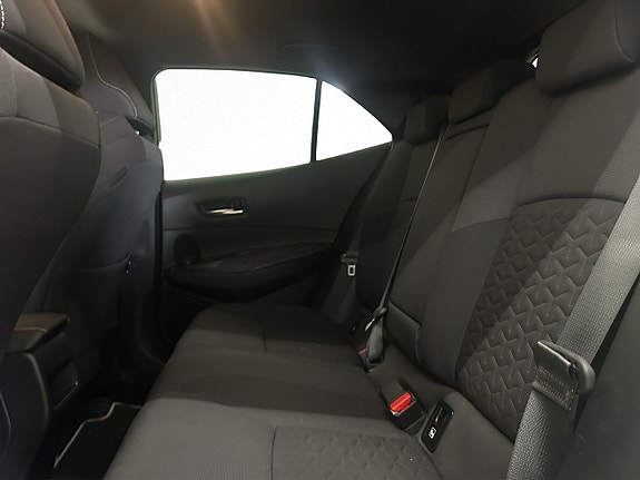 Toyota Corolla 10 of 28
