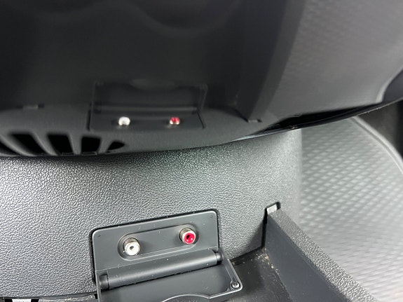 Renault Clio 19 of 20