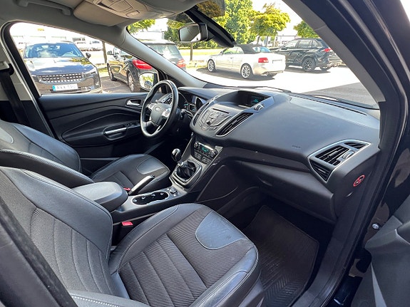 Ford Kuga 14 of 27