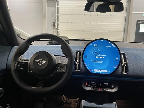 MINI Countryman SE 8 of 15