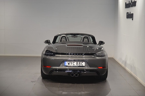 Porsche 718 Boxster GTS 7 of 18