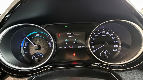Kia Ceed 12 of 12