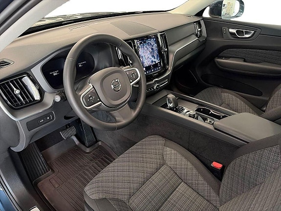 Volvo XC60 9 of 28