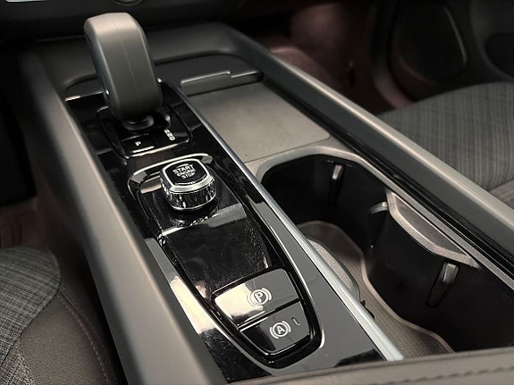 Volvo XC60 21 of 28