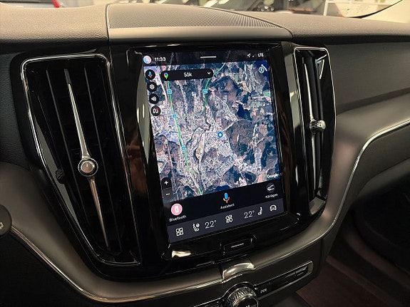 Volvo XC60 16 of 28