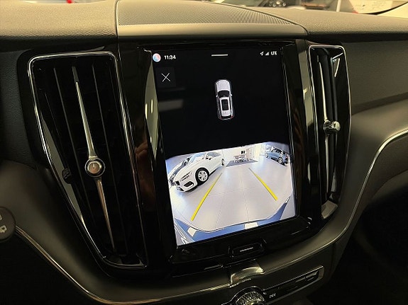 Volvo XC60 17 of 28