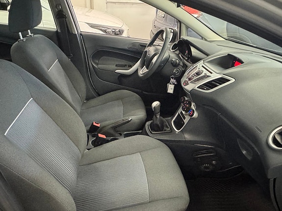 Ford Fiesta 15 of 22
