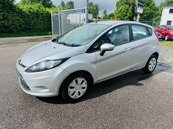 Ford Fiesta 9 of 22