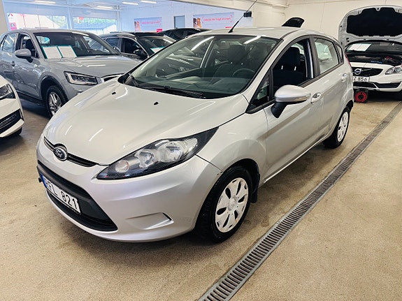 Ford Fiesta 12 of 22