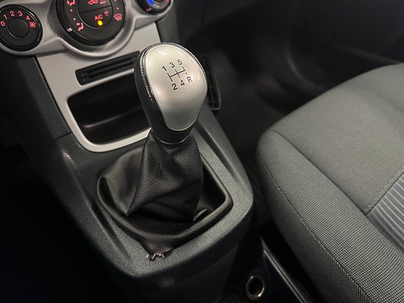 Ford Fiesta 19 of 22