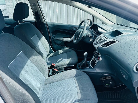 Ford Fiesta 5 of 5