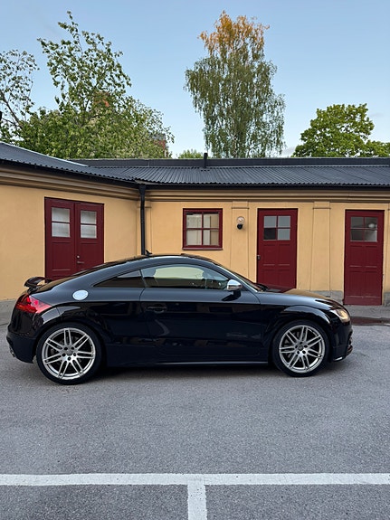 Audi TTS 5 of 5