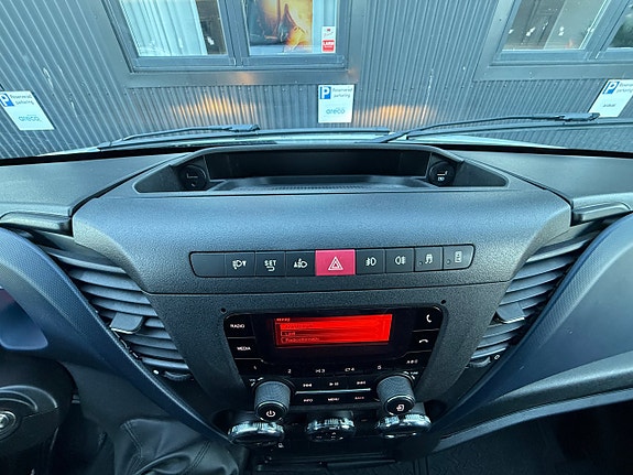 Iveco Daily 13 of 17