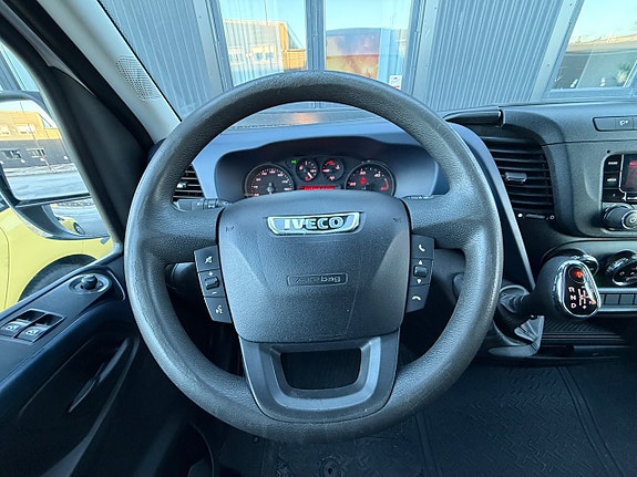 Iveco Daily 11 of 17
