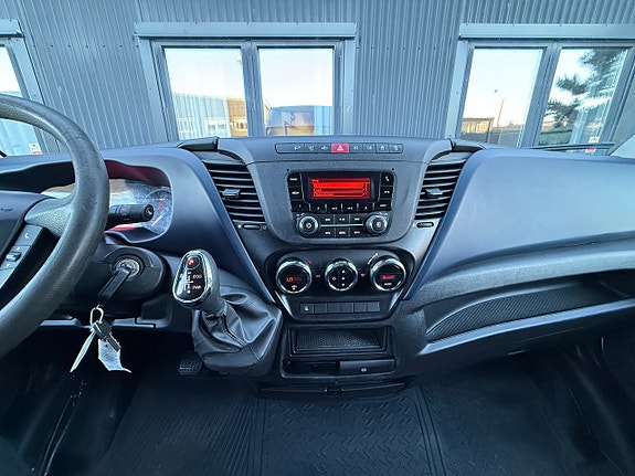 Iveco Daily 12 of 17
