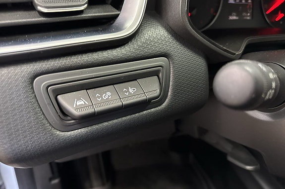 Renault Clio 14 of 18