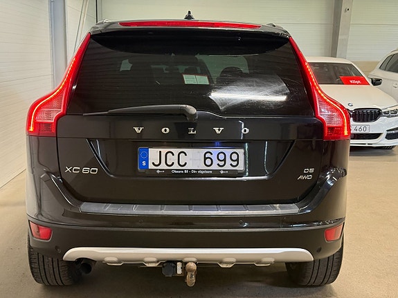 Volvo XC60 7 of 18