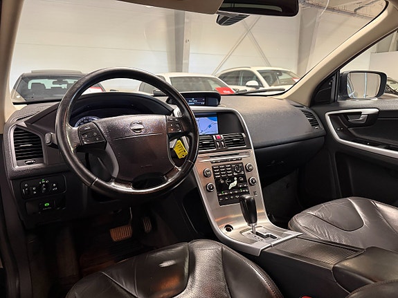 Volvo XC60 15 of 18