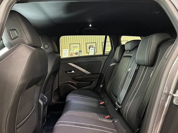 Opel Astra 12 of 21