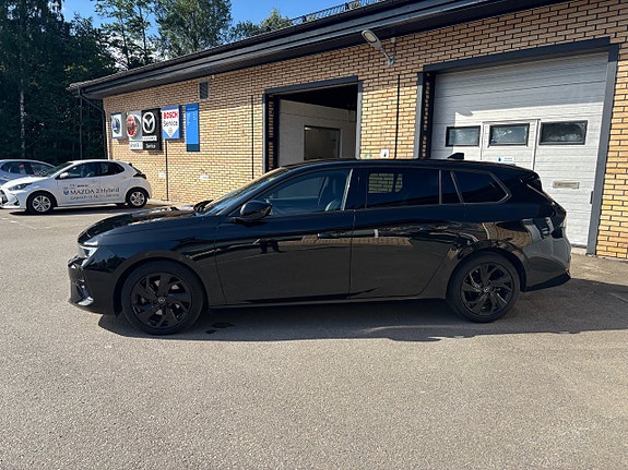 Opel Astra 2 of 5