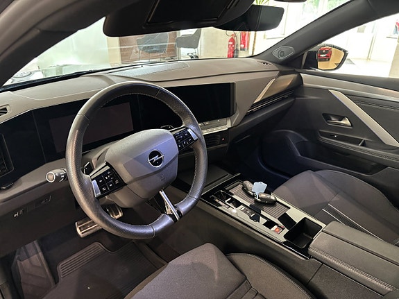 Opel Astra 9 of 21