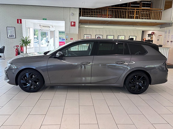 Opel Astra 2 of 21