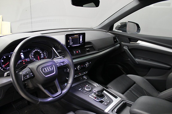 Audi Q5 8 of 13