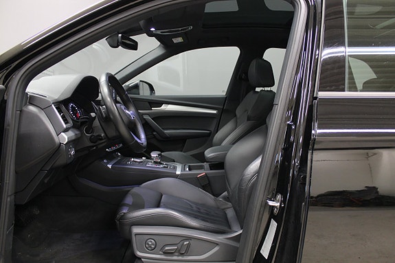 Audi Q5 7 of 13