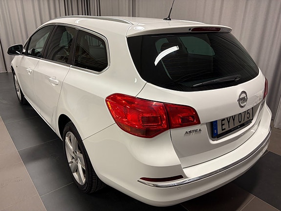 Opel Astra 3 of 5