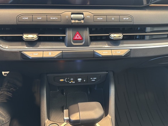Kia K4 13 of 18