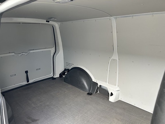Volkswagen Transporter 10 of 22