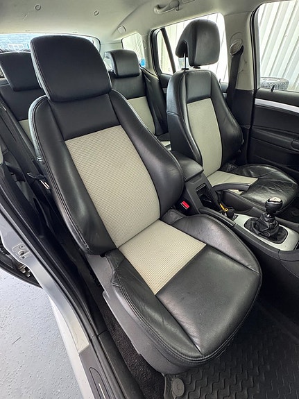 Saab 9-3 11 of 25