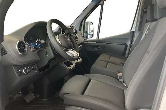 Mercedes-Benz eSprinter 312 14 of 18