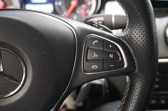 Mercedes-Benz GLA200 d 11 of 14