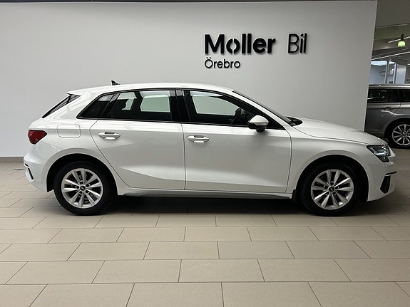 Audi A3 4 of 5
