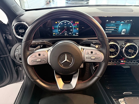 Mercedes-Benz A180 13 of 16