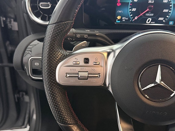 Mercedes-Benz A180 14 of 16