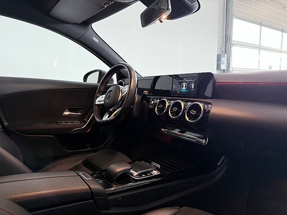 Mercedes-Benz A180 10 of 16